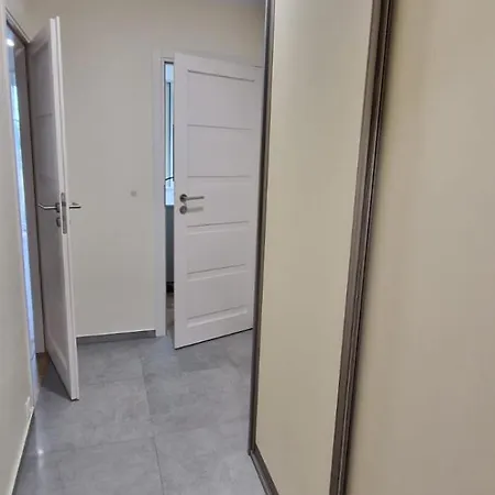 Z 2 Sypialniami I 2 Lazienkami Apartman *