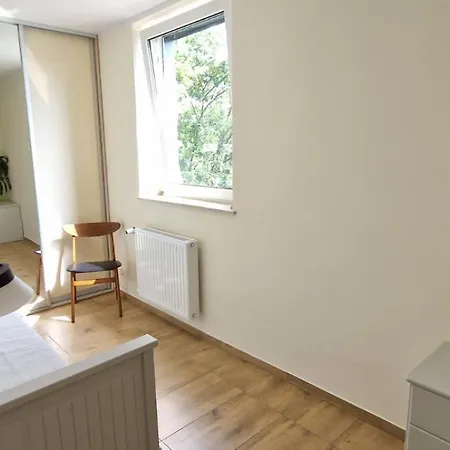 Z 2 Sypialniami I 2 Lazienkami *