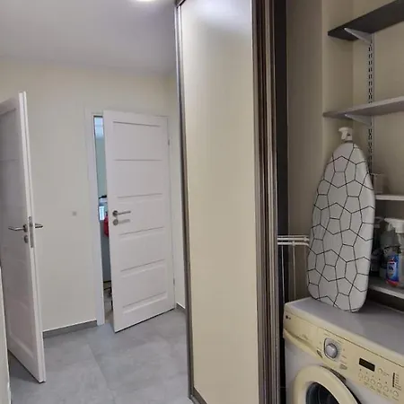 Z 2 Sypialniami I 2 Lazienkami * Gdynia